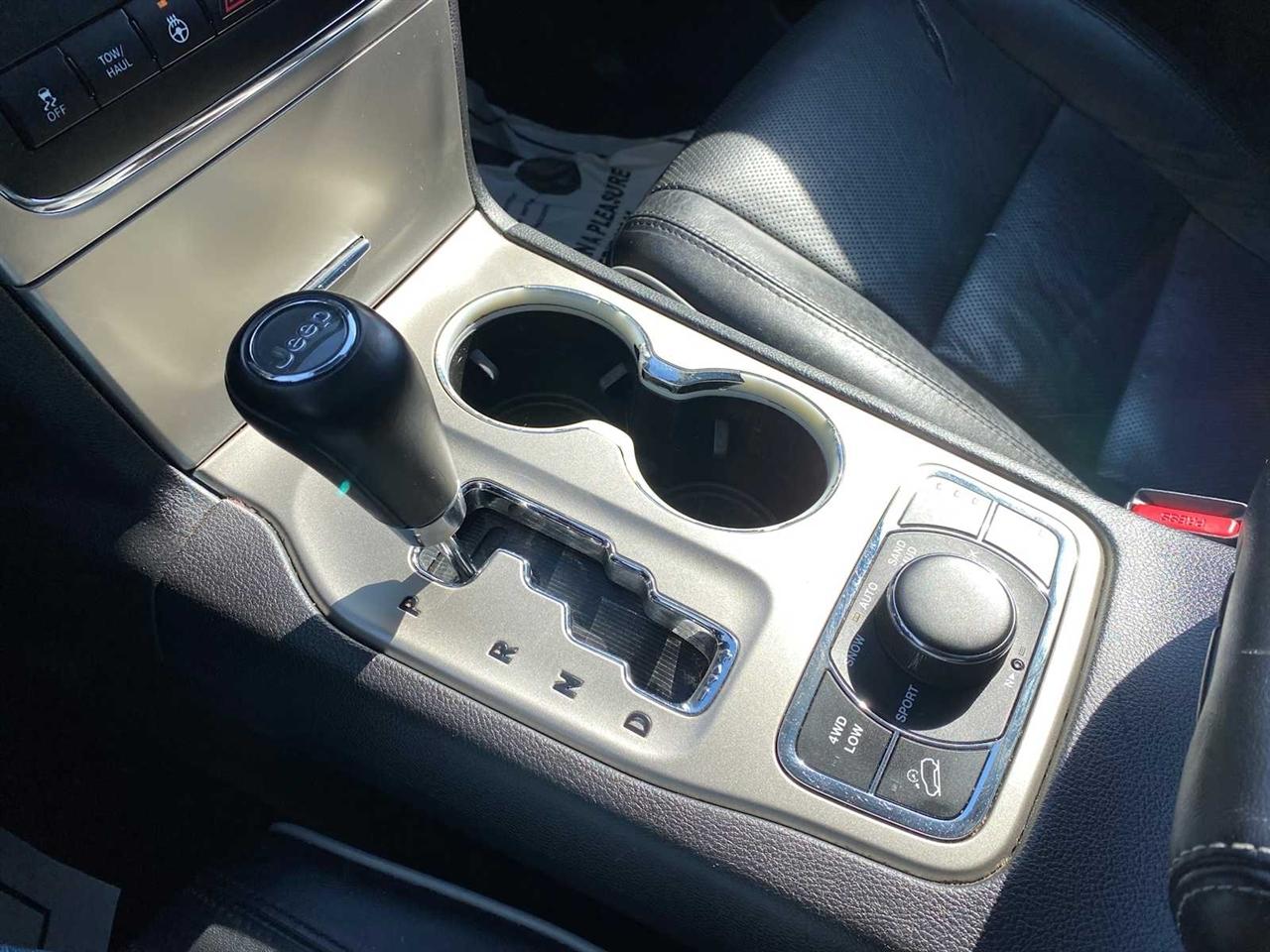 Jeep Grand Cherokee Overland 4WD 2012