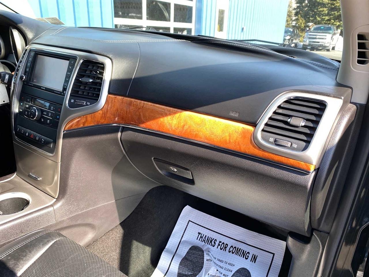 Jeep Grand Cherokee Overland 4WD 2012