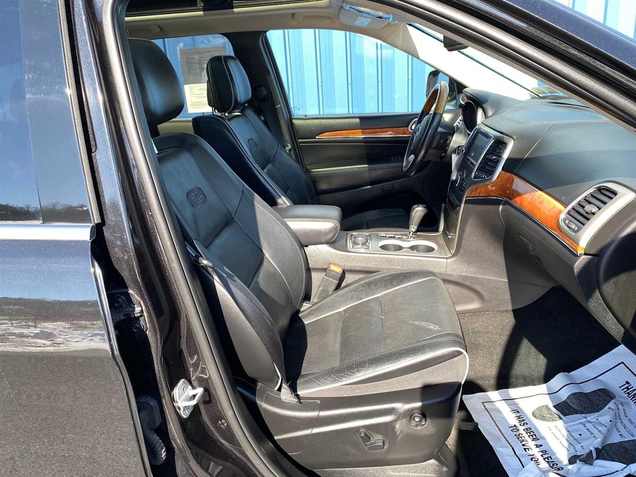 Jeep Grand Cherokee Overland 4WD 2012