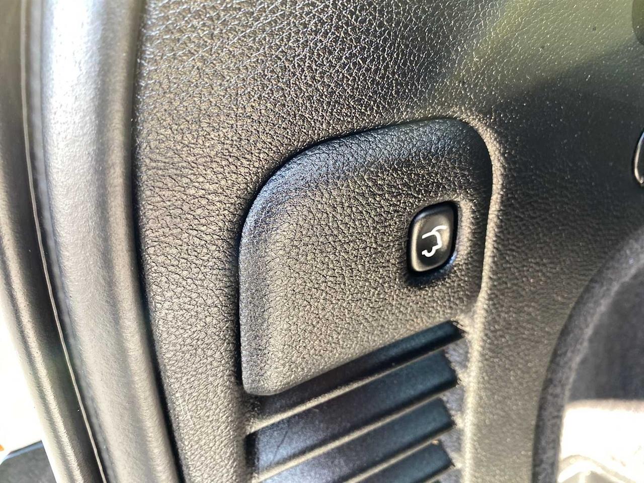 Jeep Grand Cherokee Overland 4WD 2012