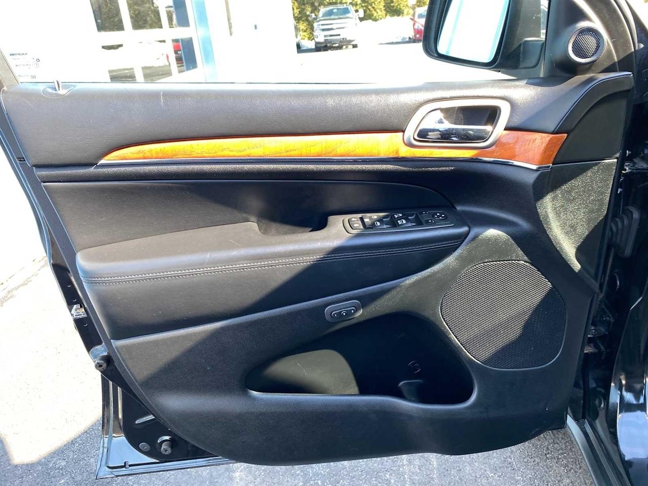 Jeep Grand Cherokee Overland 4WD 2012