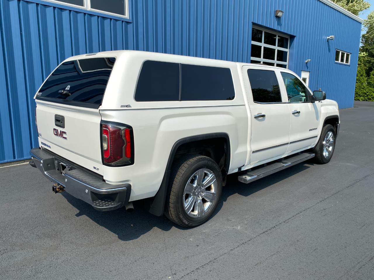 GMC Sierra 1500 SLT Crew Cab Short Bed 4WD 2018