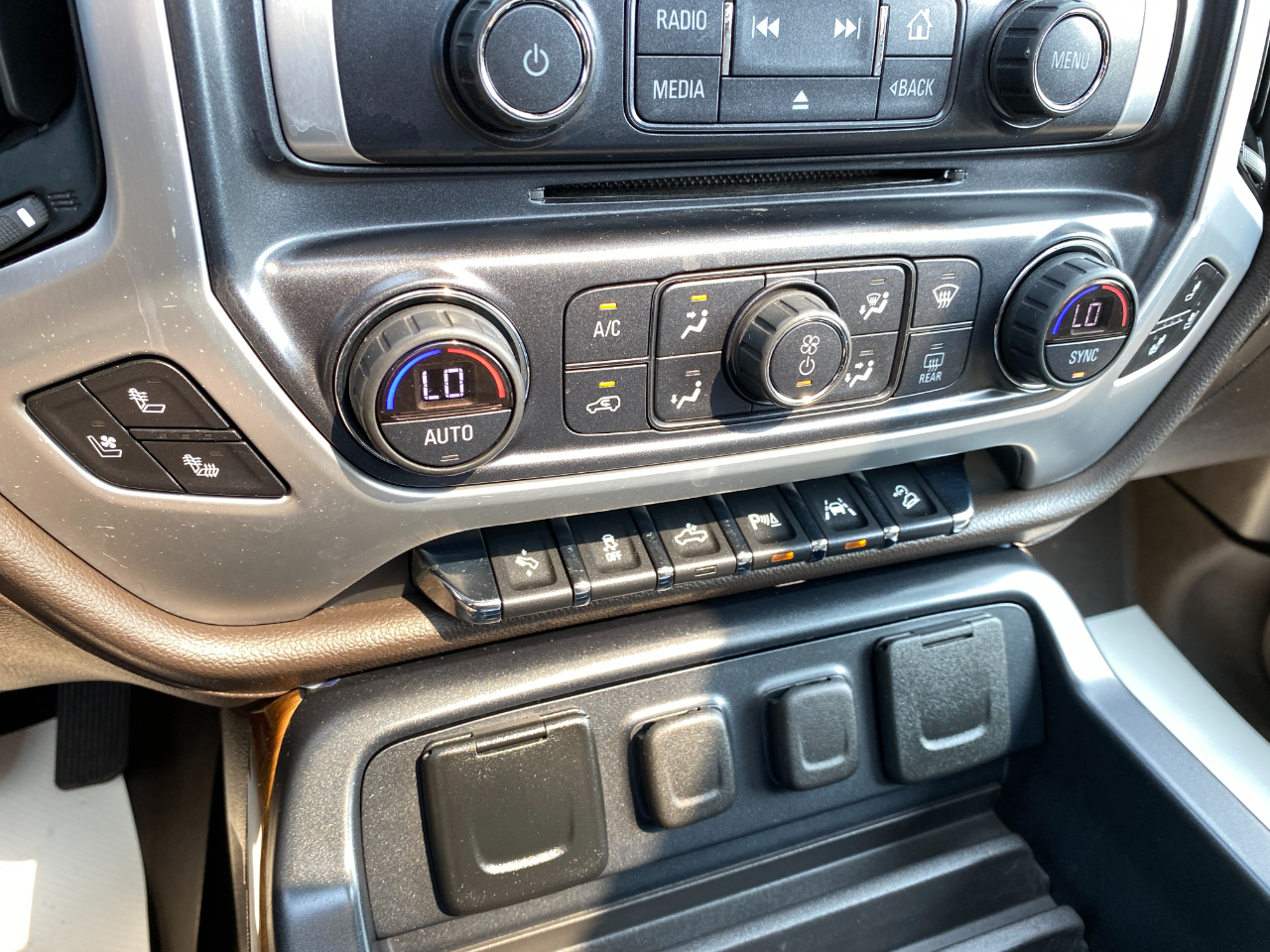 GMC Sierra 1500 SLT Crew Cab Short Bed 4WD 2018