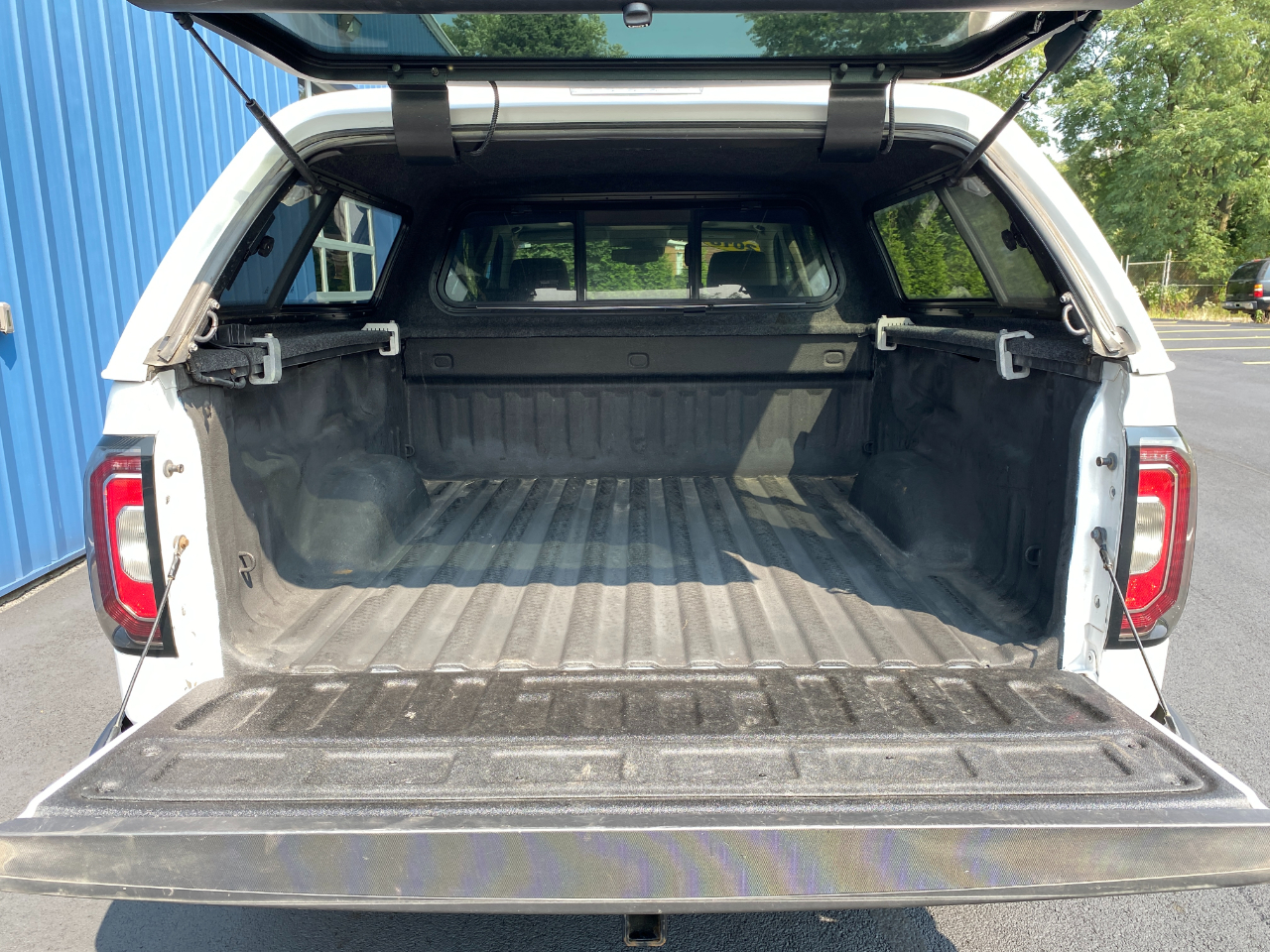 GMC Sierra 1500 SLT Crew Cab Short Bed 4WD 2018