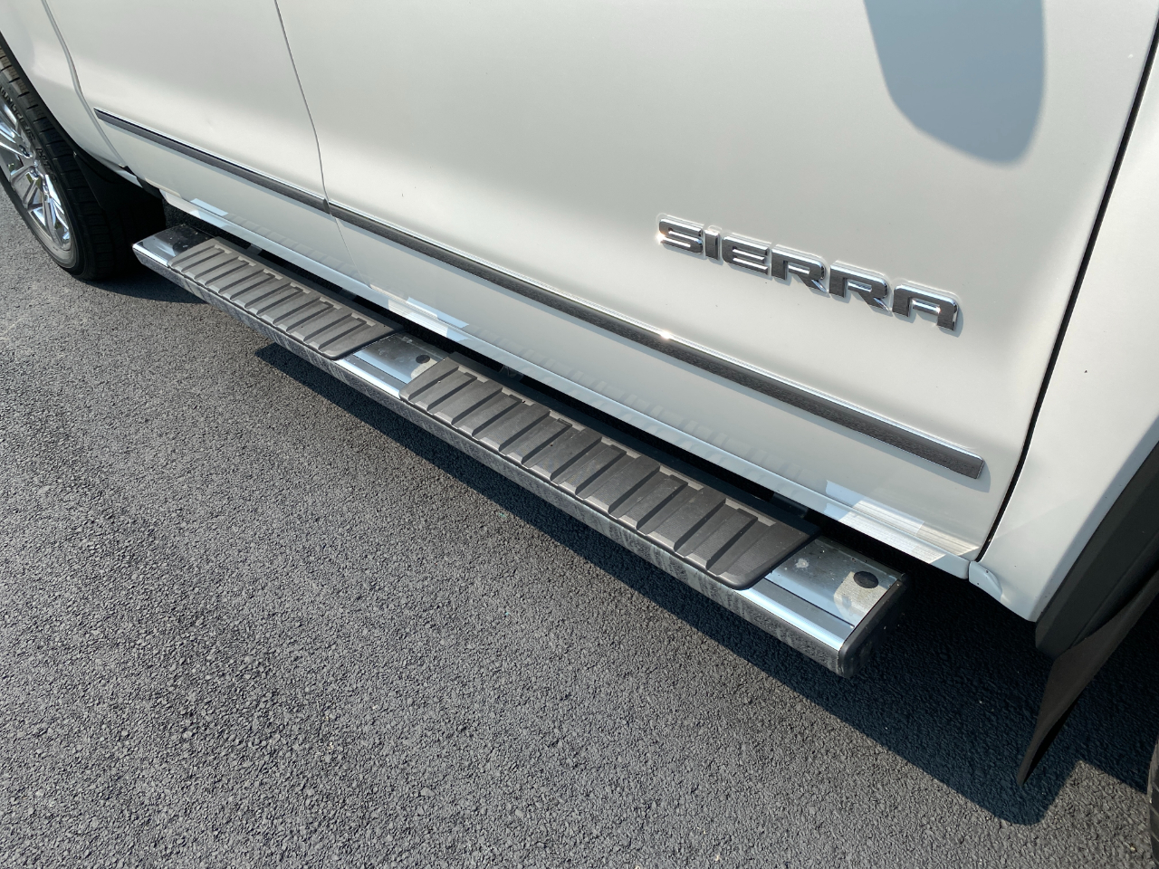 GMC Sierra 1500 SLT Crew Cab Short Bed 4WD 2018