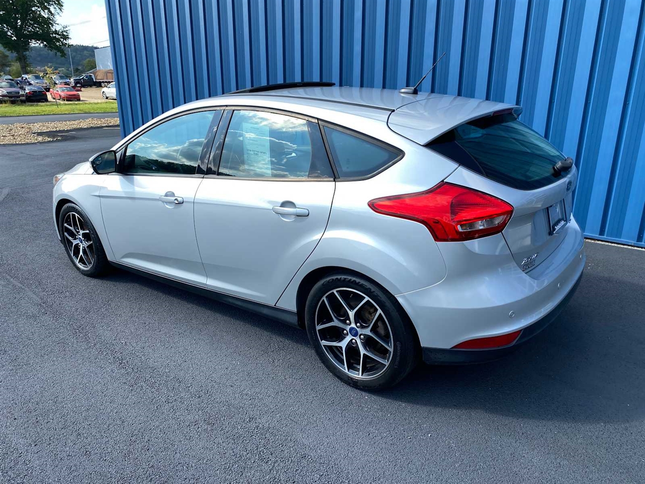 2018 Ford Focus SEL photo 3