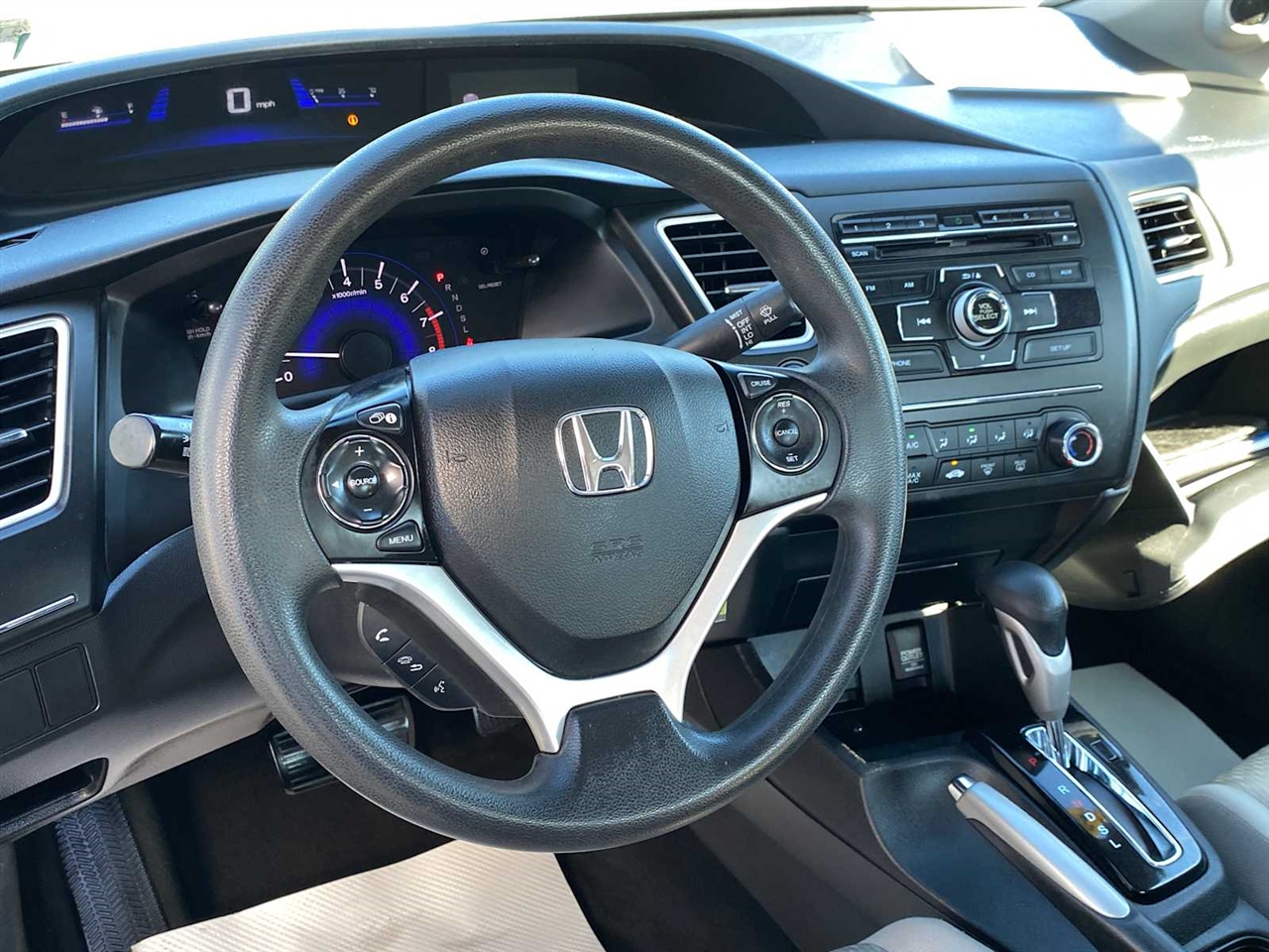 Honda Civic LX Coupe CVT 2015 Honda Civic LX Coupe CVT 2015