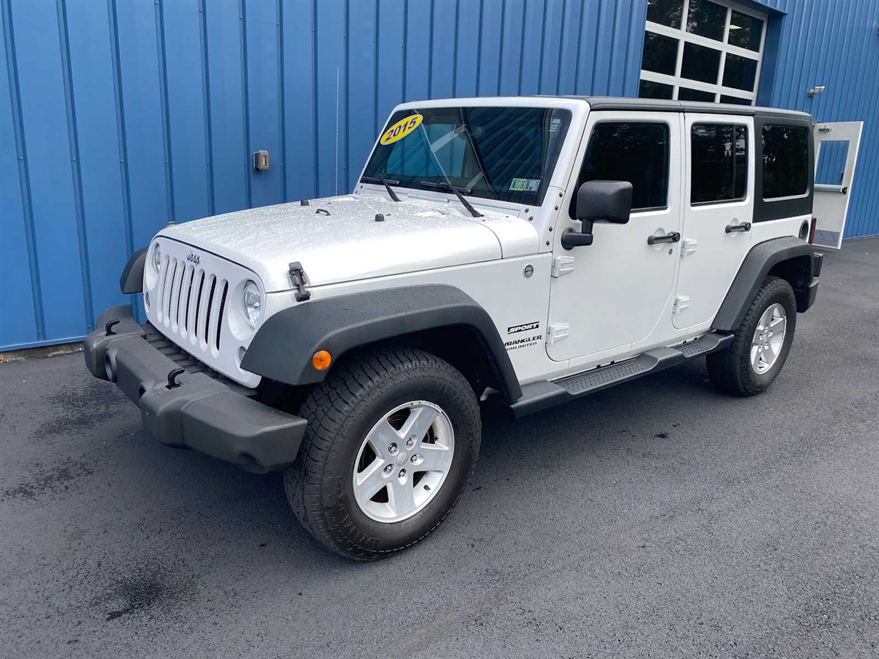2015 Jeep Wrangler Unlimited Sport photo 2