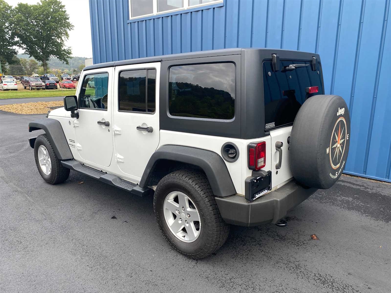 2015 Jeep Wrangler Unlimited Sport photo 3