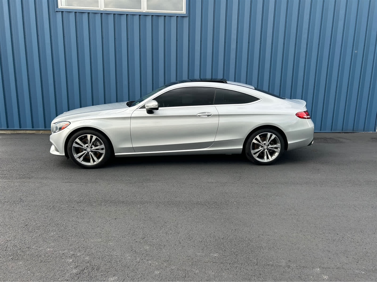 Mercedes-Benz C-Class C300 4MATIC Coupe 2017 Mercedes-Benz C-Class C300 4MATIC Coupe 2017