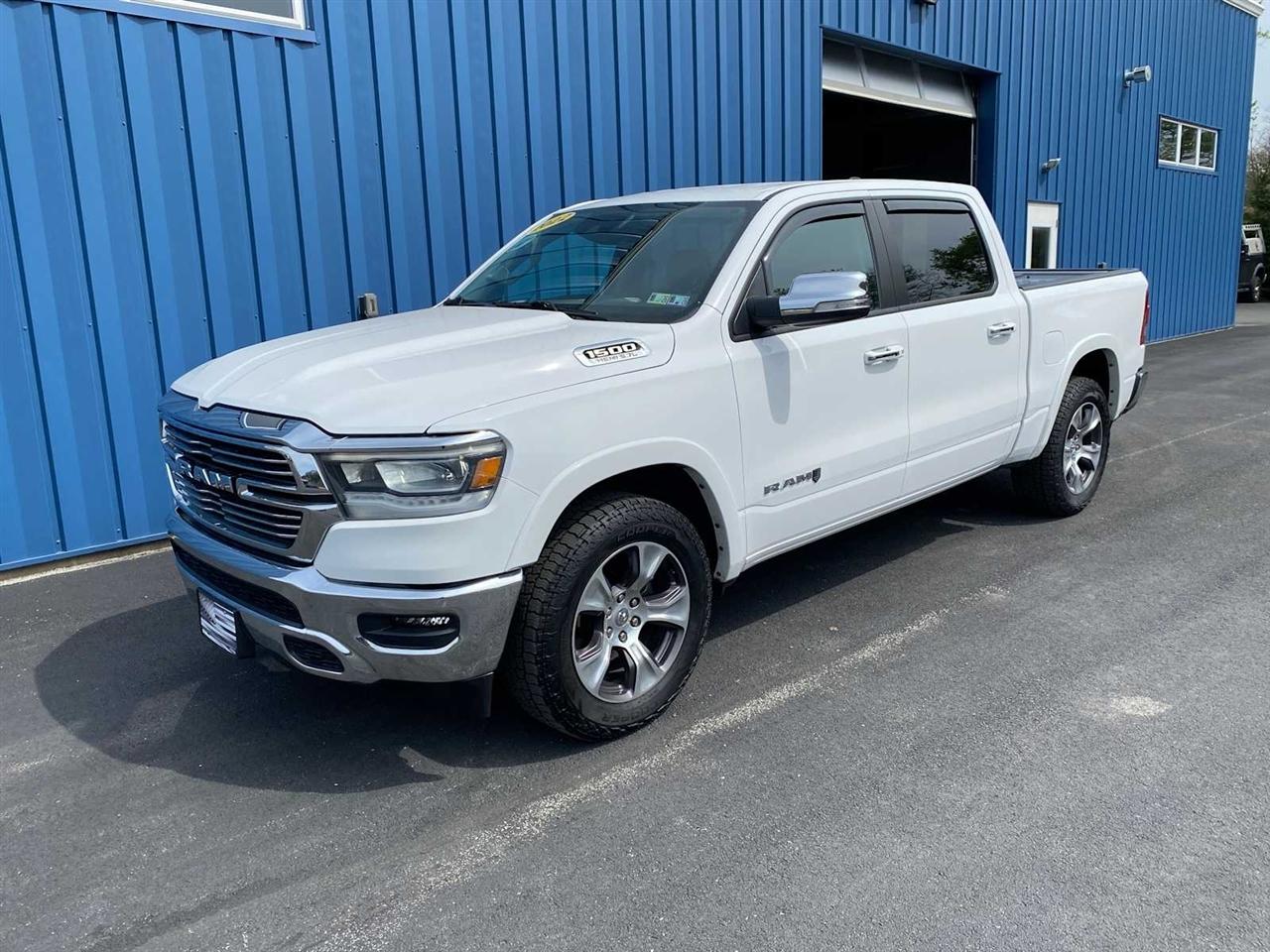 RAM 1500 Laramie Crew Cab SWB 4WD 2022