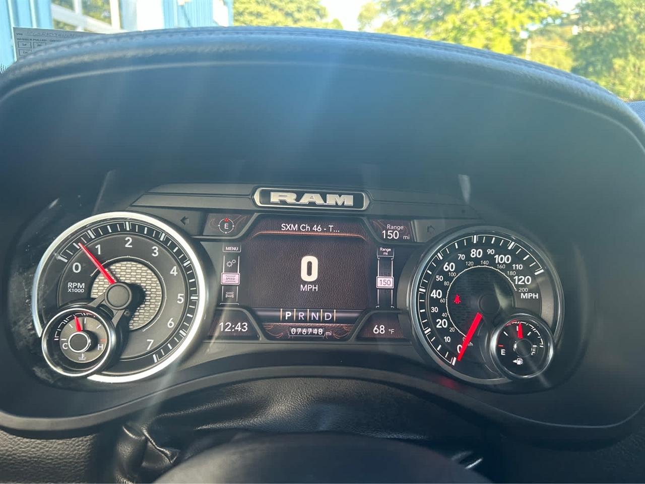 RAM 1500 Laramie Crew Cab SWB 4WD 2022