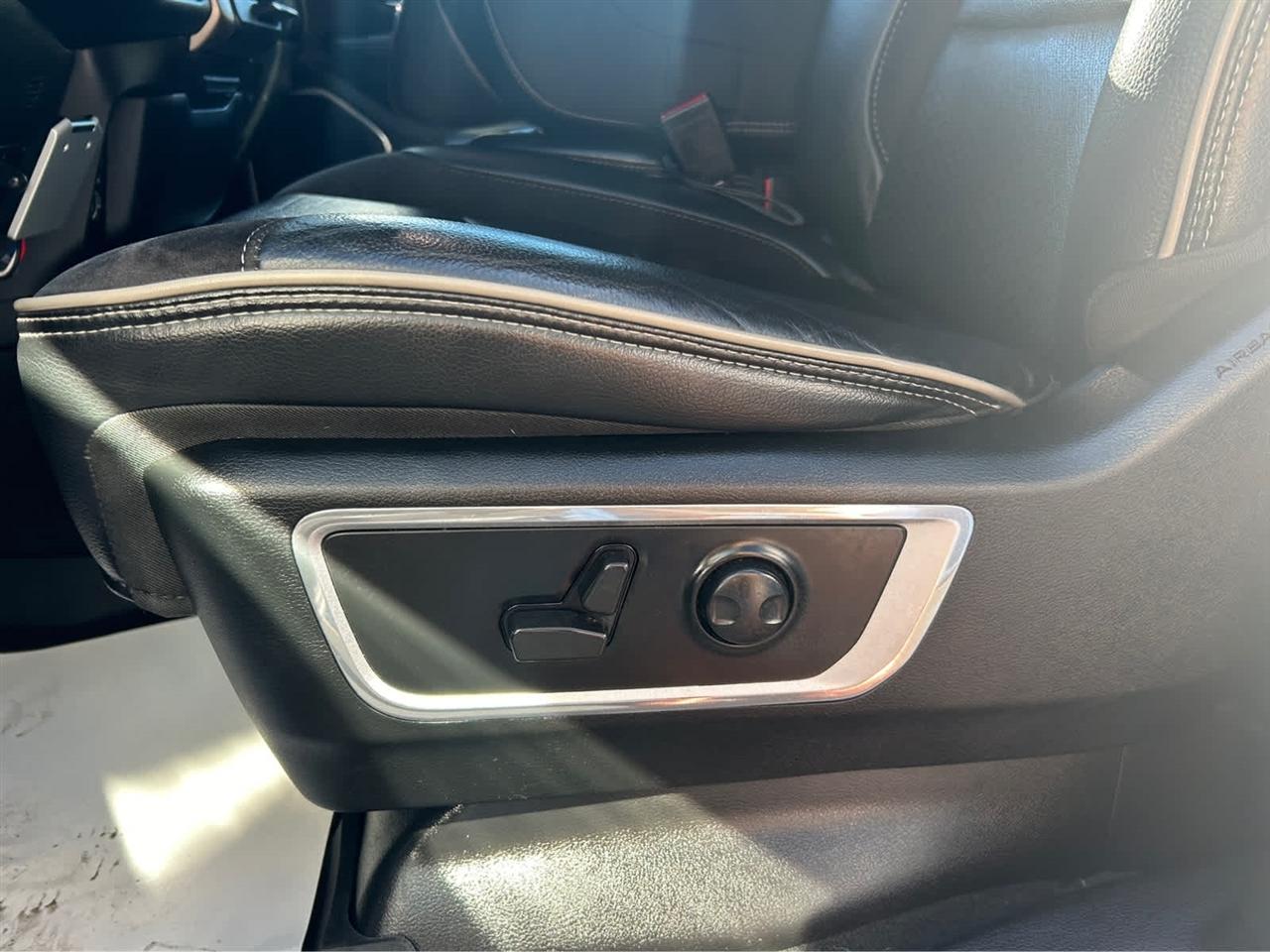 RAM 1500 Laramie Crew Cab SWB 4WD 2022