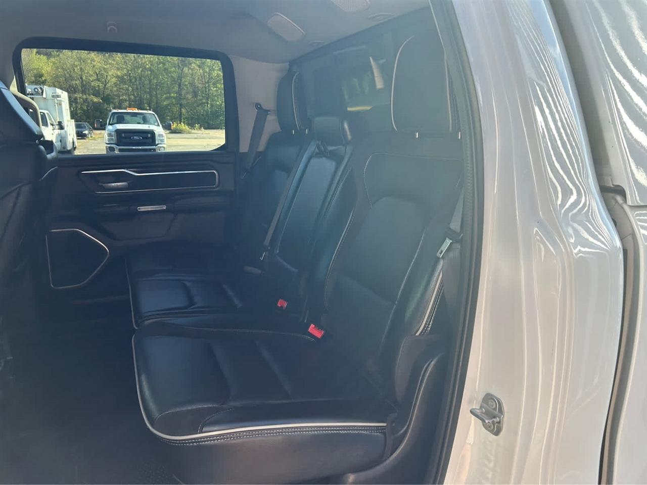 RAM 1500 Laramie Crew Cab SWB 4WD 2022