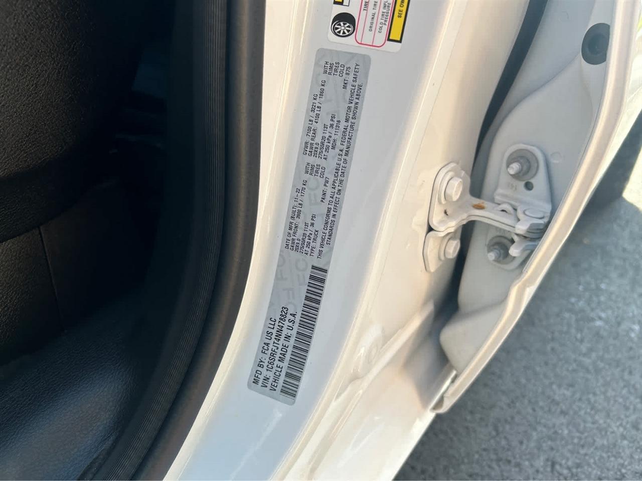 RAM 1500 Laramie Crew Cab SWB 4WD 2022