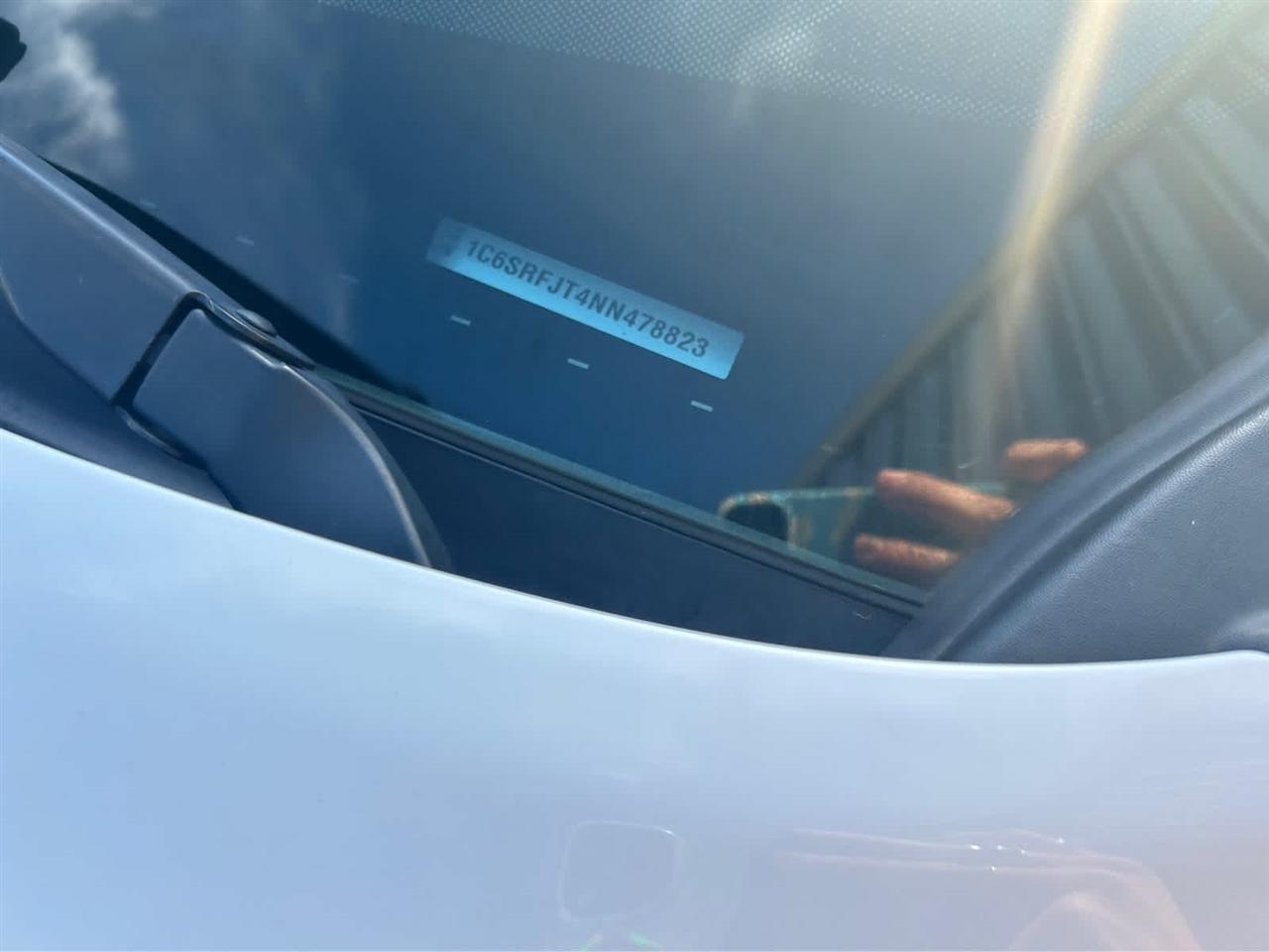 RAM 1500 Laramie Crew Cab SWB 4WD 2022