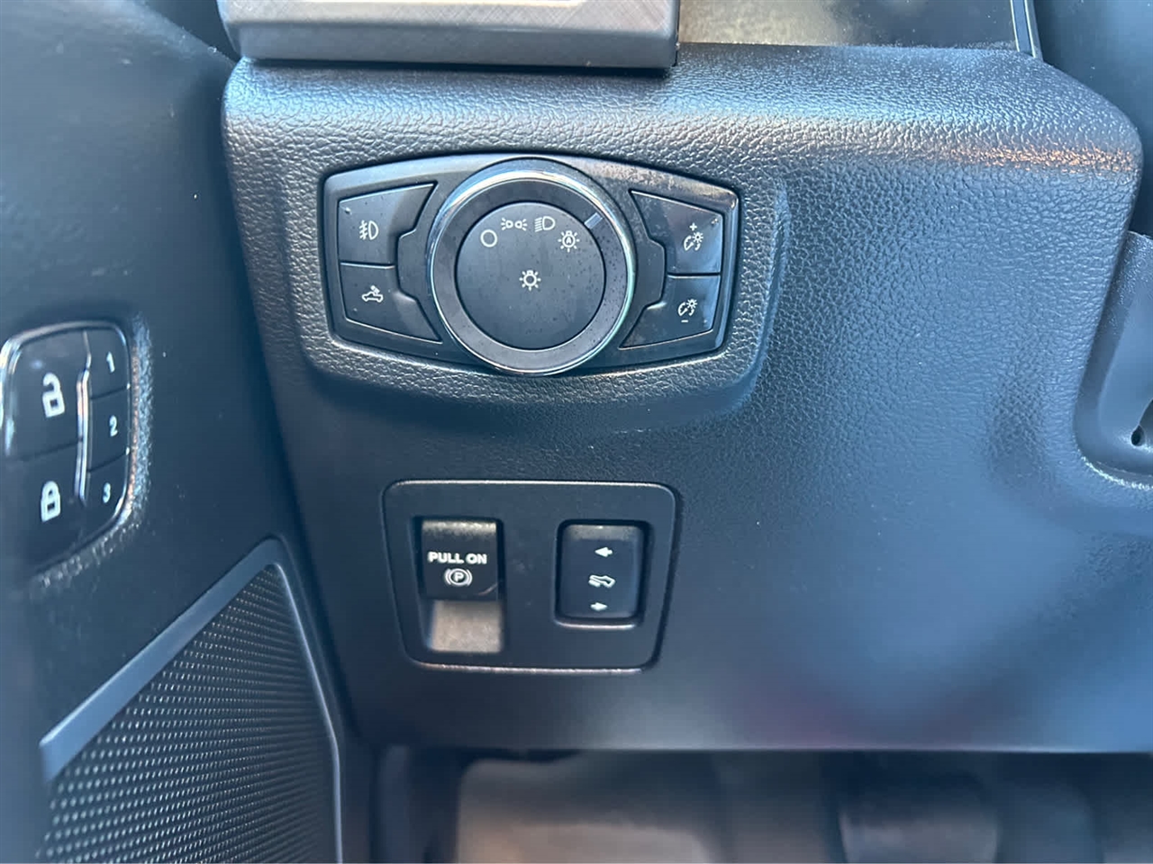 2019 Lincoln MKC Reserve photo 23