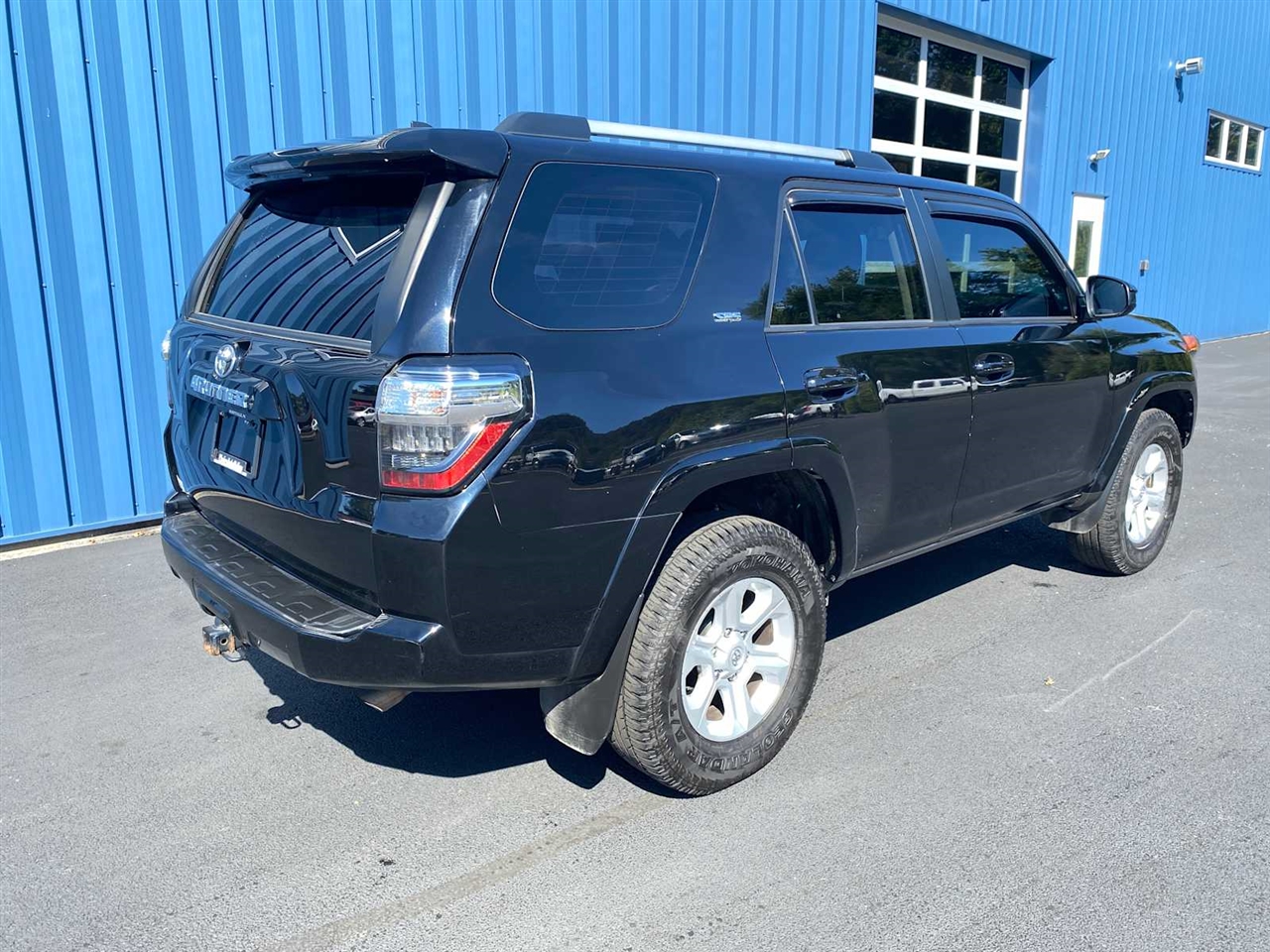 2023 Toyota 4Runner SR5 4WD photo 4