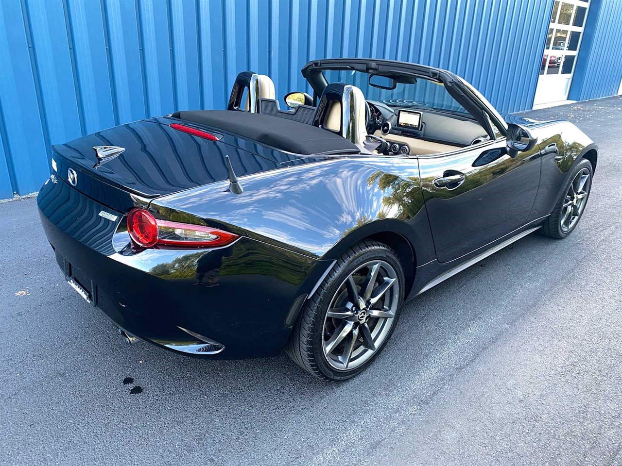 Mazda MX-5 Miata Grand Touring 6MT 2016