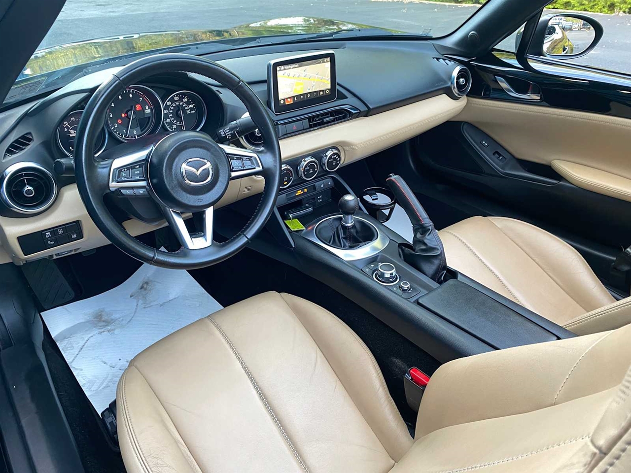 Mazda MX-5 Miata Grand Touring 6MT 2016