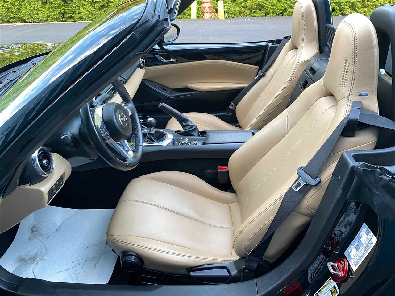 Mazda MX-5 Miata Grand Touring 6MT 2016