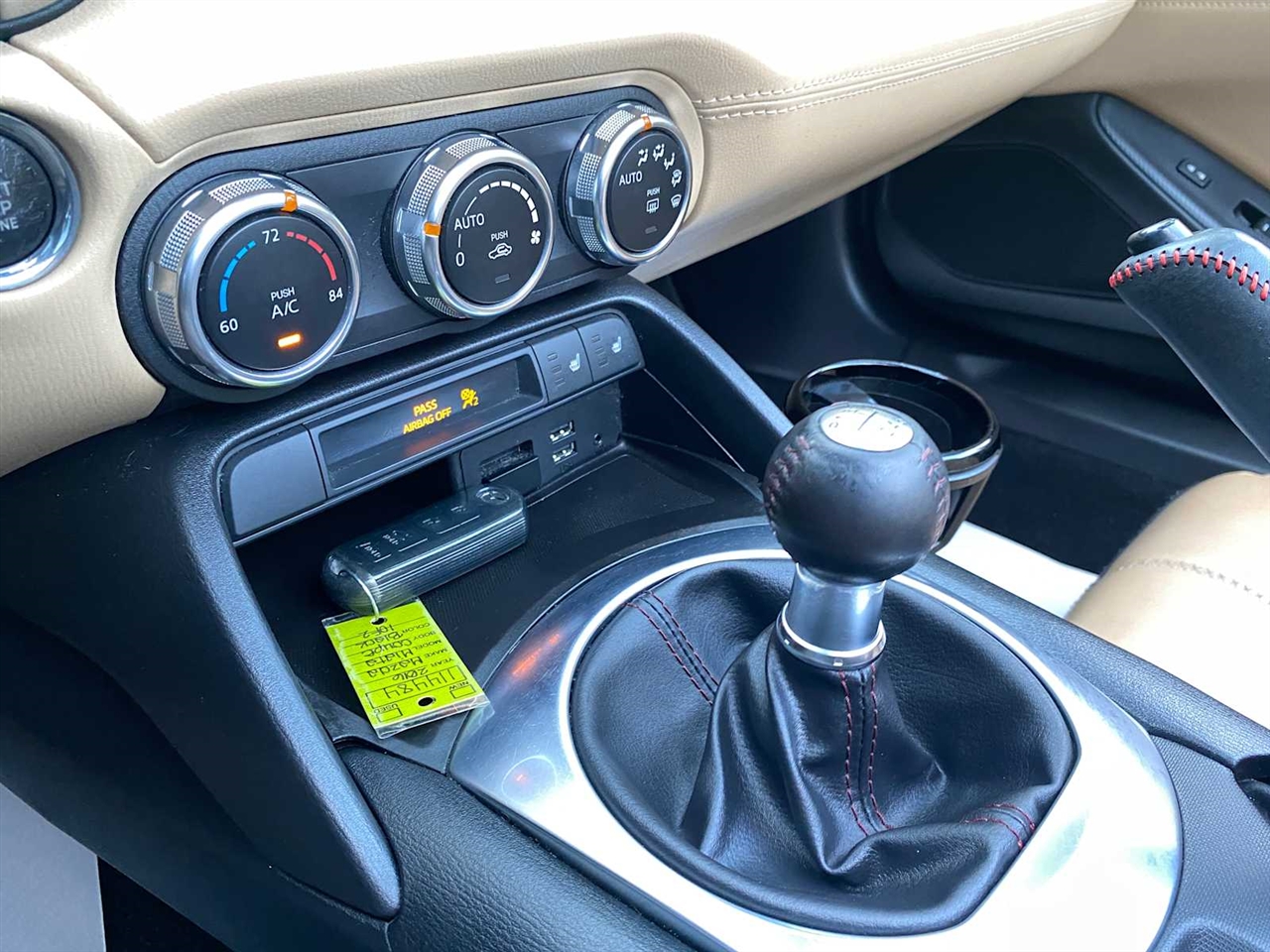 Mazda MX-5 Miata Grand Touring 6MT 2016