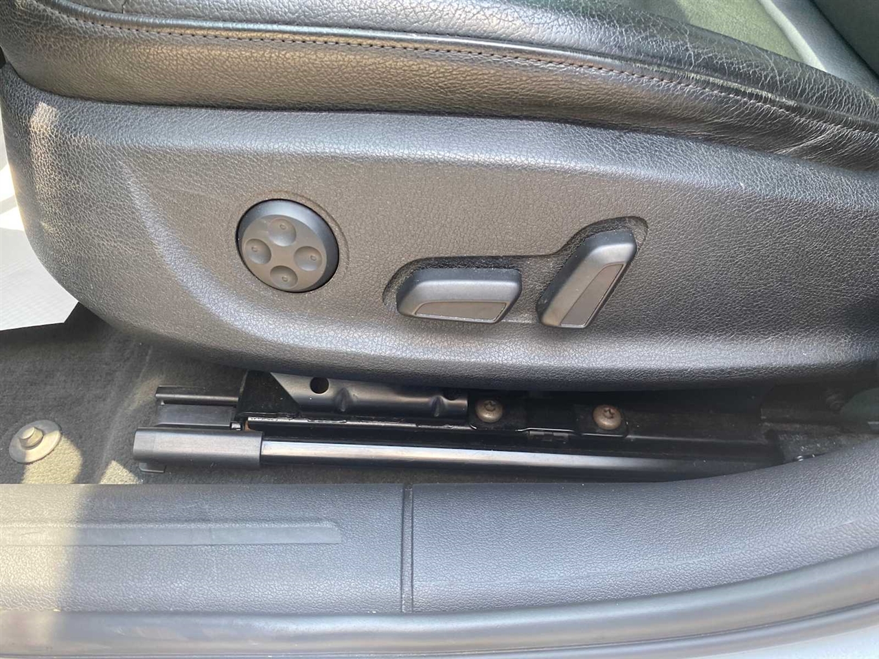 Audi A4 Avant 2.0T quattro Tiptronic 2012