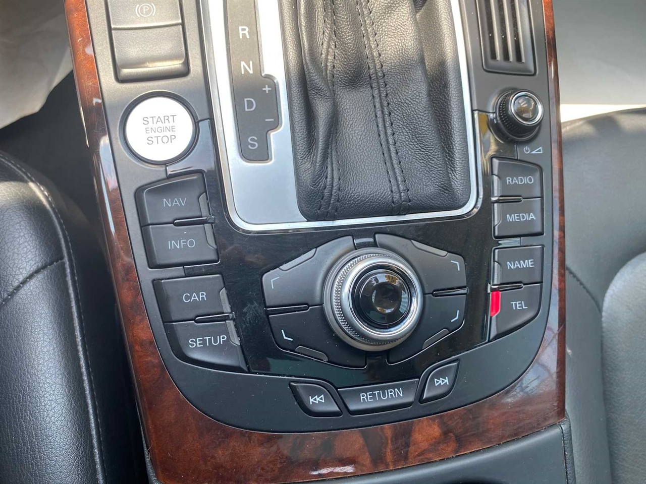 Audi A4 Avant 2.0T quattro Tiptronic 2012