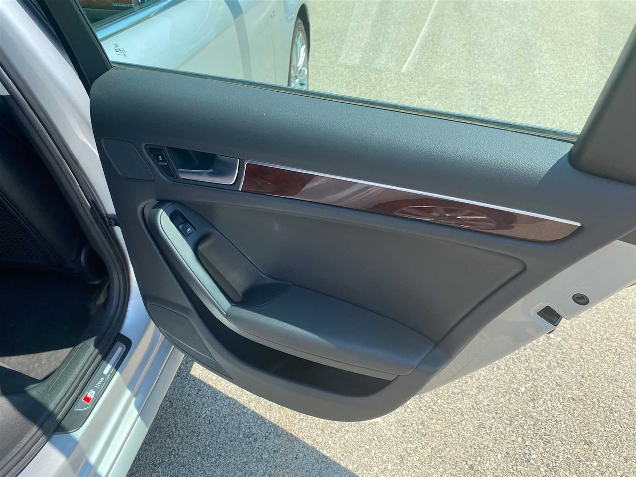 Audi A4 Avant 2.0T quattro Tiptronic 2012