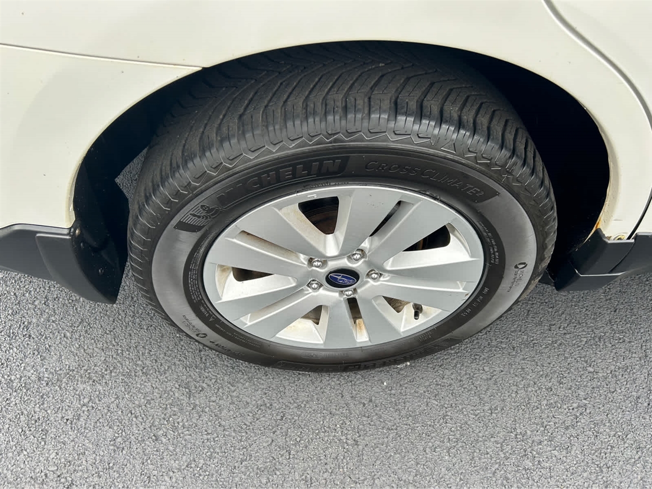 Subaru Outback 2.5i Premium 2017 Subaru Outback 2.5i Premium 2017