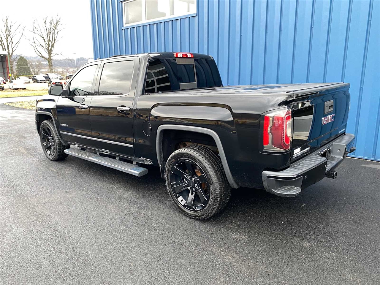 GMC Sierra 1500 Denali Crew Cab 4WD 2017