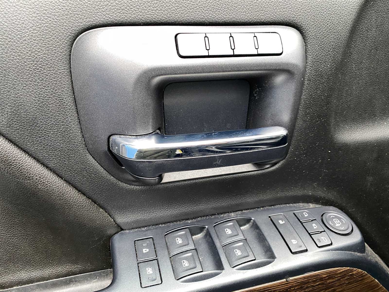 GMC Sierra 1500 Denali Crew Cab 4WD 2017