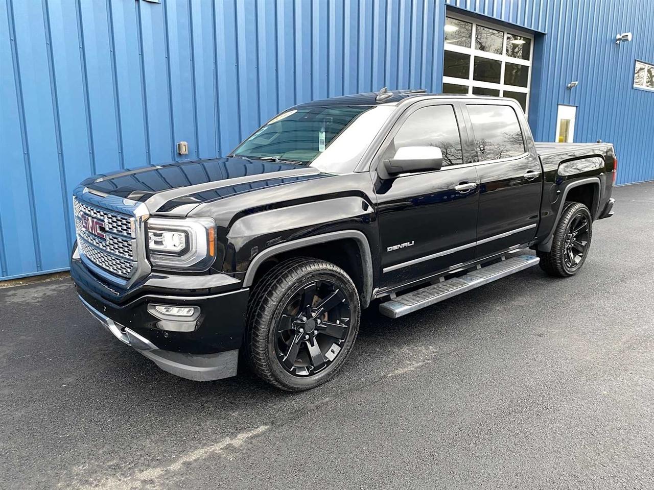 GMC Sierra 1500 Denali Crew Cab 4WD 2017