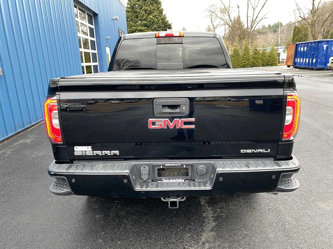 GMC Sierra 1500 Denali Crew Cab 4WD 2017