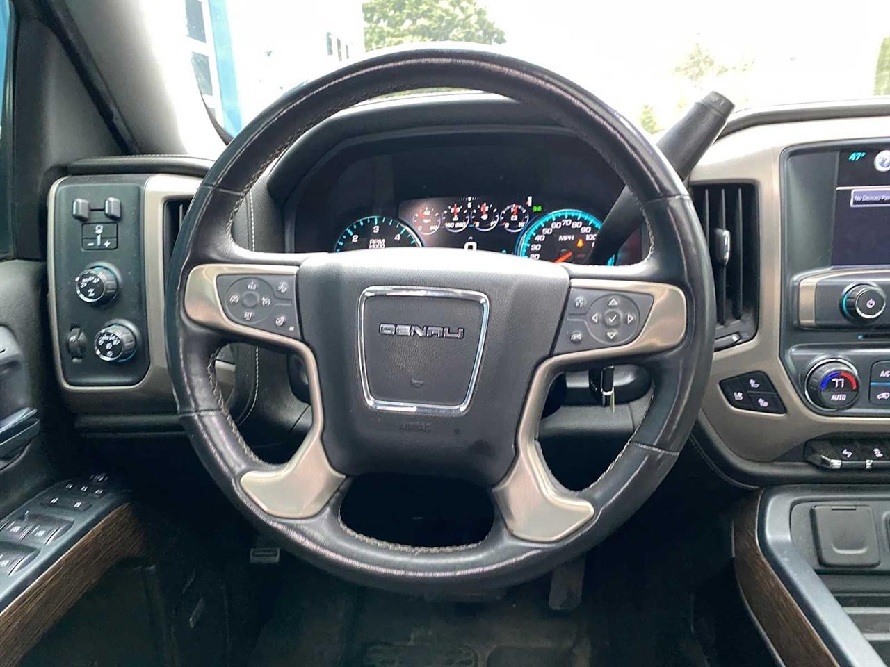 GMC Sierra 1500 Denali Crew Cab 4WD 2017