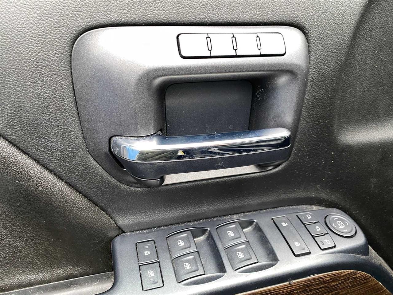 GMC Sierra 1500 Denali Crew Cab 4WD 2017