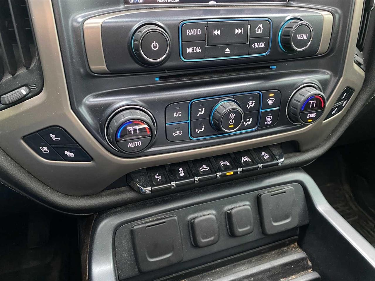 GMC Sierra 1500 Denali Crew Cab 4WD 2017