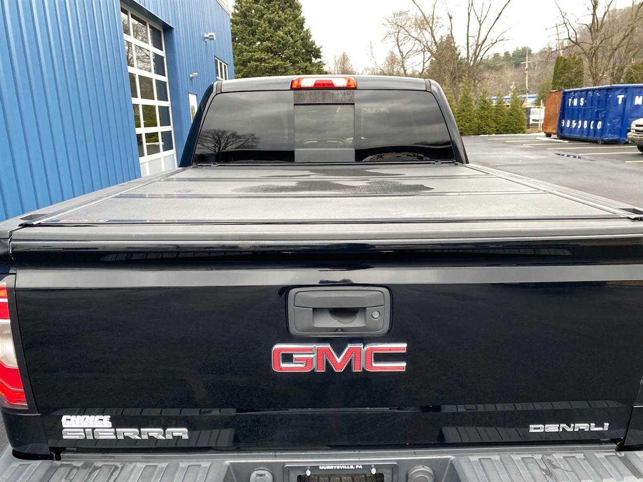 GMC Sierra 1500 Denali Crew Cab 4WD 2017
