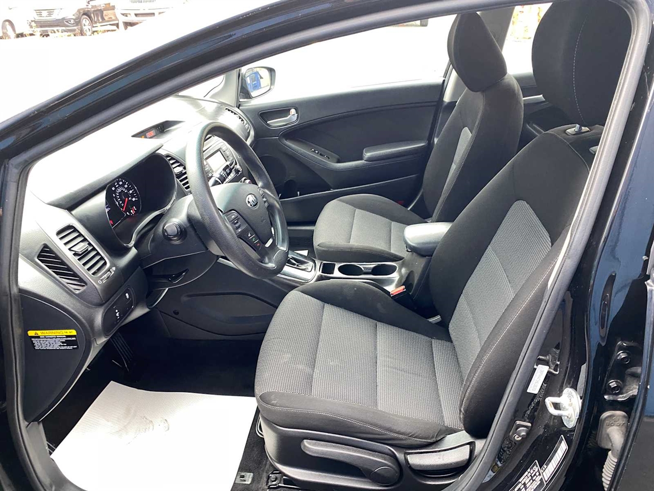 Kia Forte LX 6A 2017