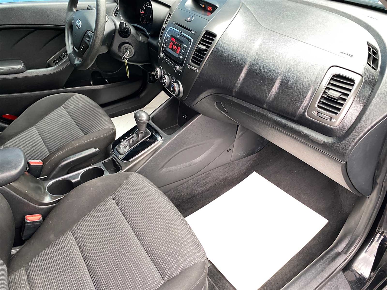 Kia Forte LX 6A 2017