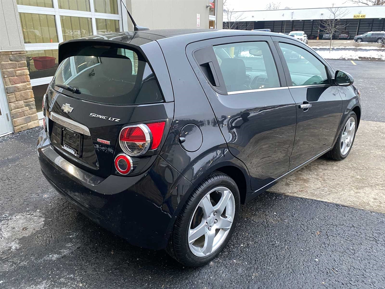 Chevrolet Sonic LTZ Auto 5-Door 2013