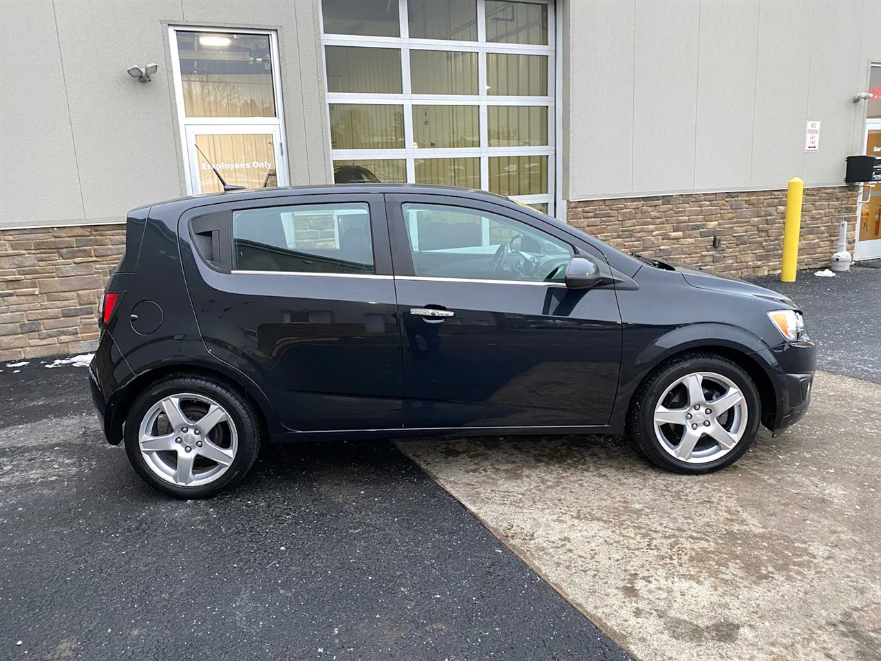 Chevrolet Sonic LTZ Auto 5-Door 2013