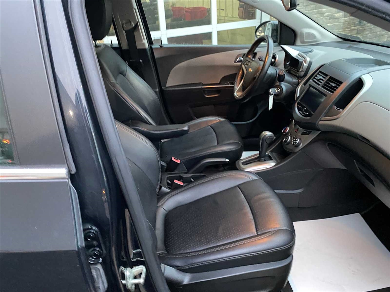 Chevrolet Sonic LTZ Auto 5-Door 2013