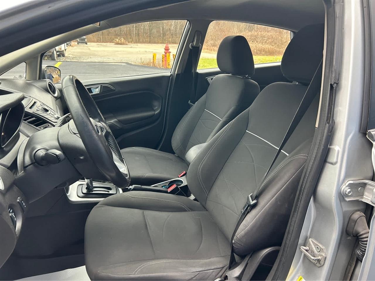 Ford Fiesta SE Hatchback 2014
