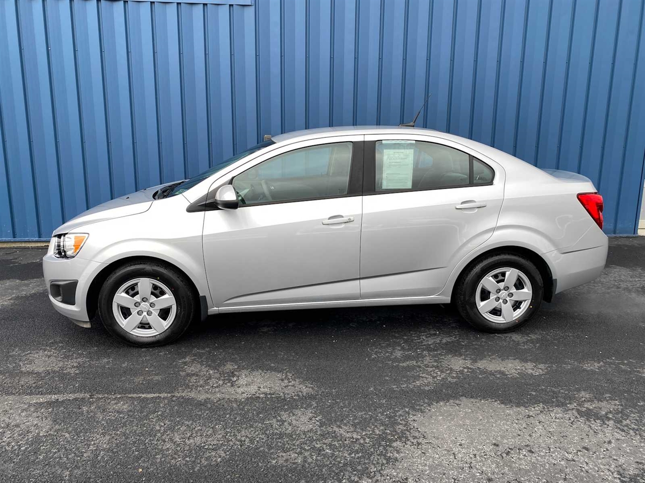Chevrolet Sonic LS Auto Sedan 2013