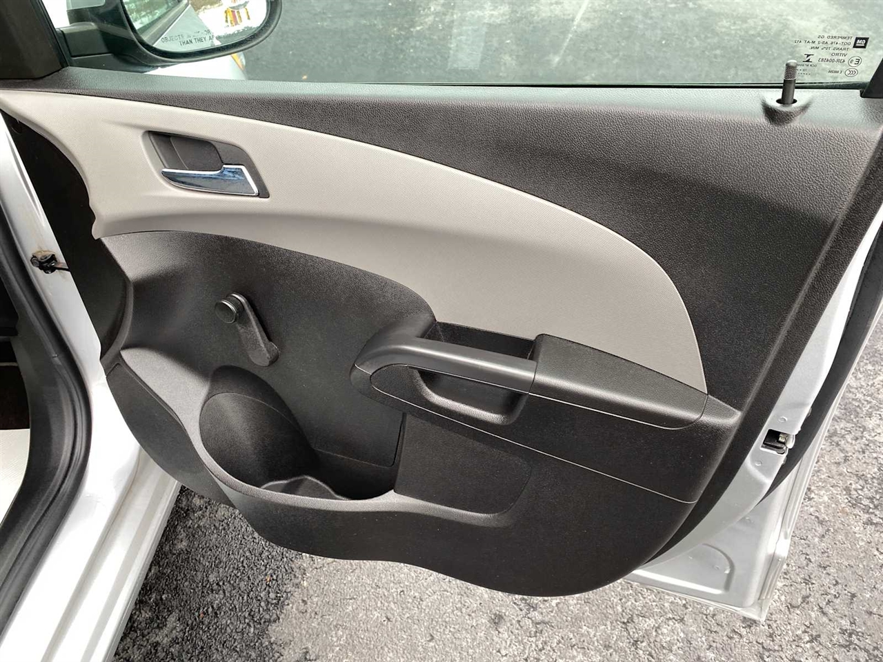 Chevrolet Sonic LS Auto Sedan 2013