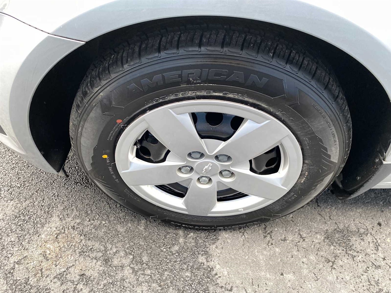 Chevrolet Sonic LS Auto Sedan 2013