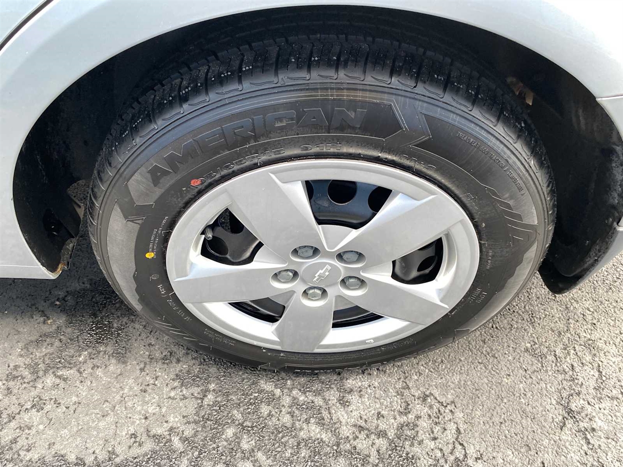 Chevrolet Sonic LS Auto Sedan 2013