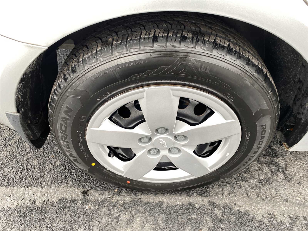 Chevrolet Sonic LS Auto Sedan 2013