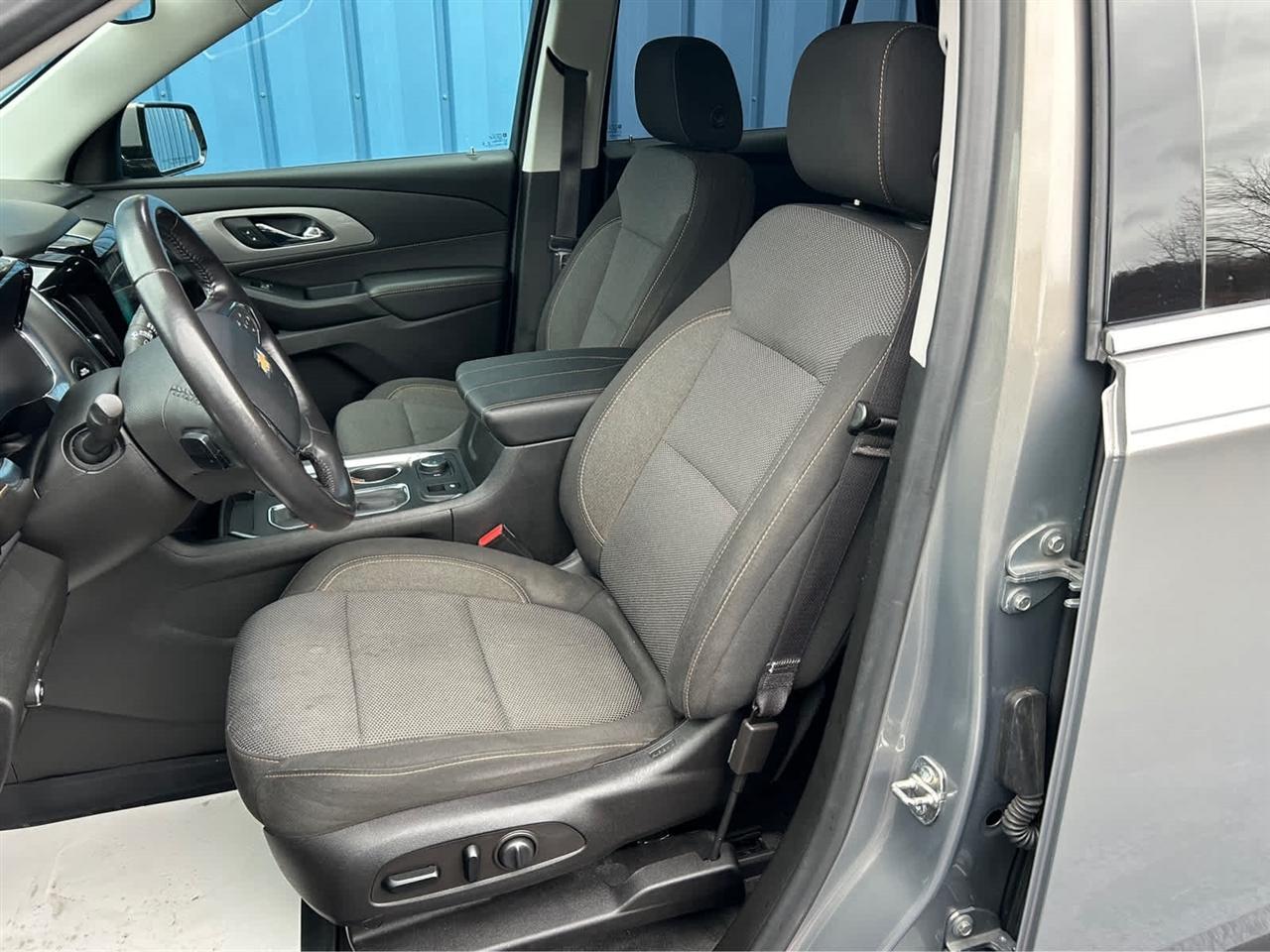 Chevrolet Traverse LT 4D SUV AWD 2019